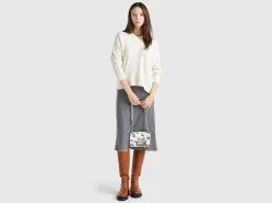 Sweater with V-neck