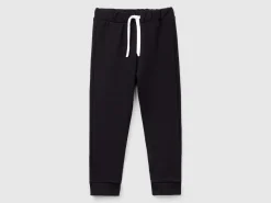 Sweatpants with pocket