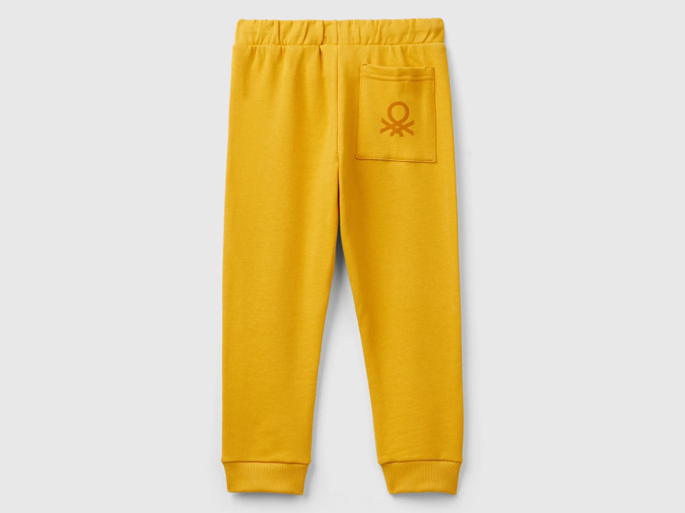 Sweatpants with pocket