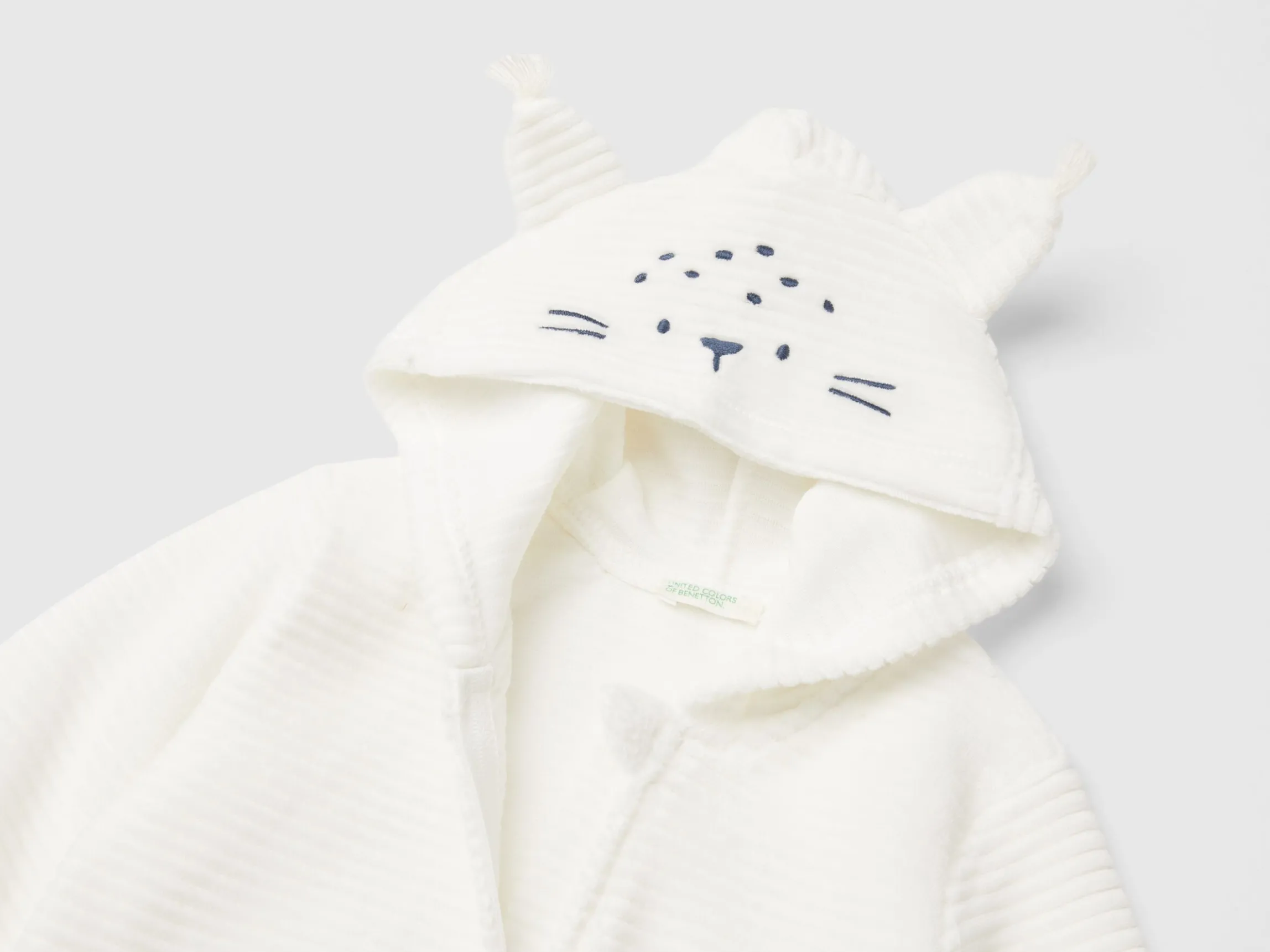 Sweatshirt in chenille with hood