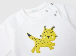 Sweatshirt with animal embroidery