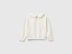 Sweatshirt with collar and glossy print
