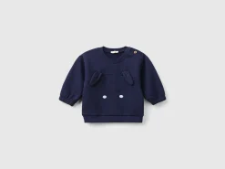 Sweatshirt with embroidery and patches in organic cotton
