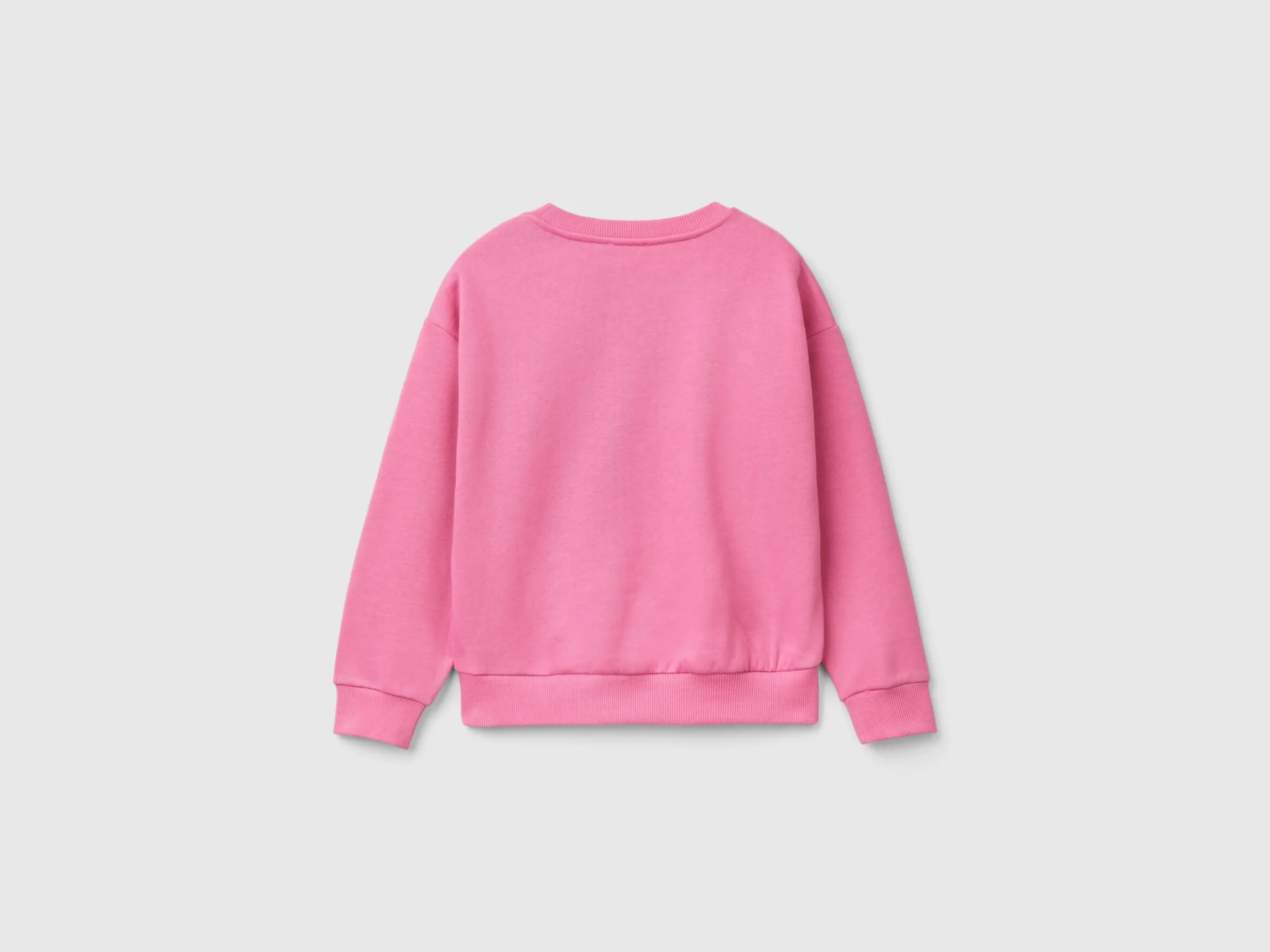 Sweatshirt with heart sequins