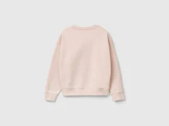 Sweatshirt with heart sequins
