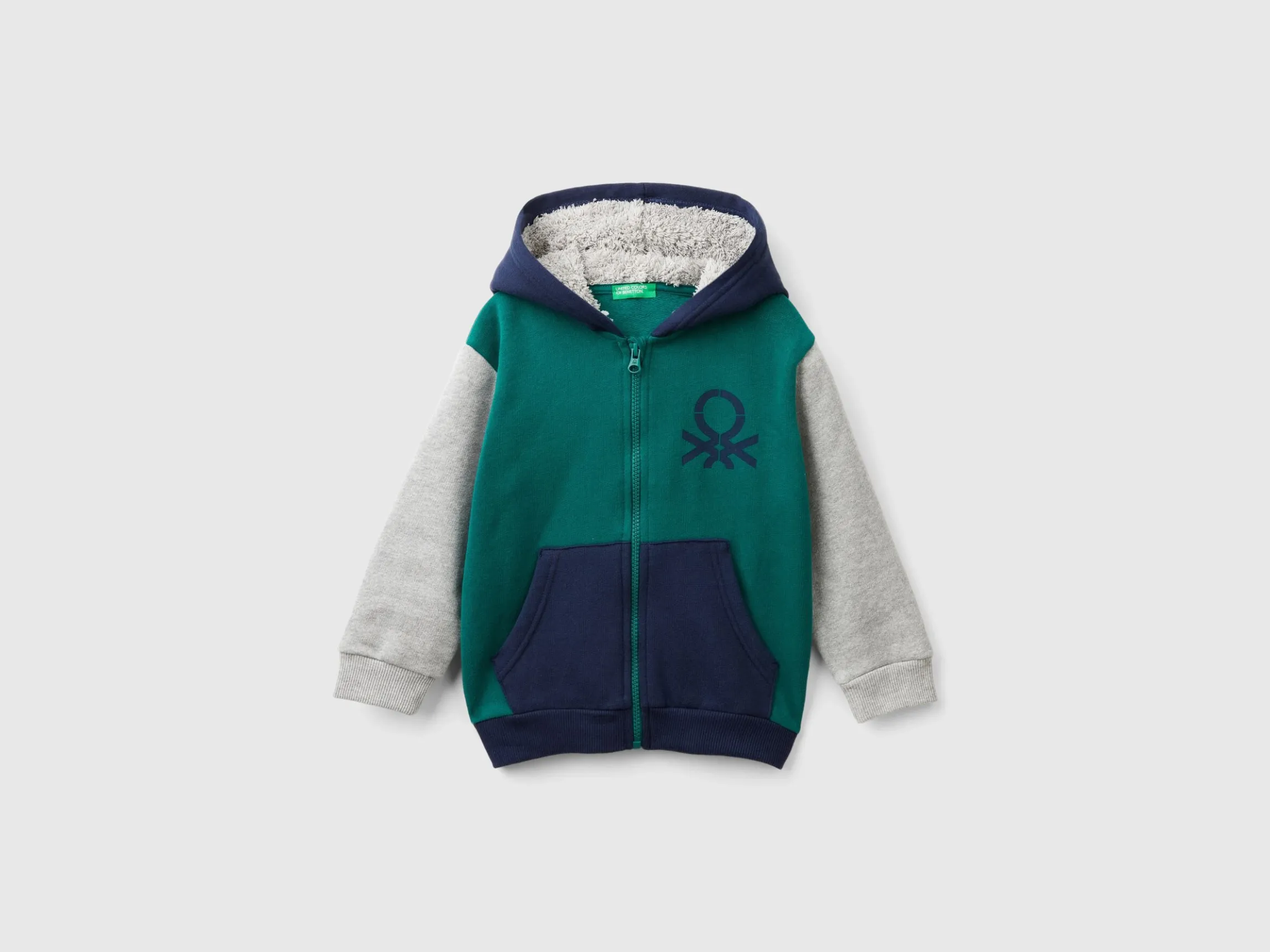 Sweatshirt with lined hood