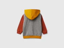 Sweatshirt with lined hood
