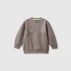 Sweatshirt with pockets
