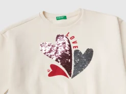 Sweatshirt with sequins