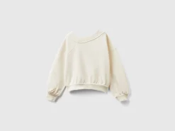 Sweatshirt with uneven neckline