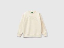 Sweatshirt with velvet effect print