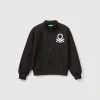 Sweatshirt with zip and collar