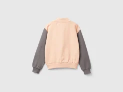 Sweatshirt with zip and collar