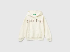 Sweatshirt with zip and sequins