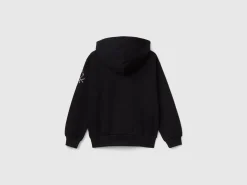 Sweatshirt with zip and sequins