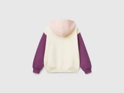 Sweatshirt with zip and sequins