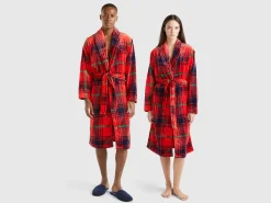 Tartan robe