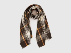Tartan scarf