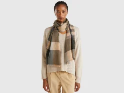 Tartan scarf in wool blend