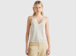 Top with V-neck and lurex