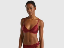 Triangle bra in glossy fabric