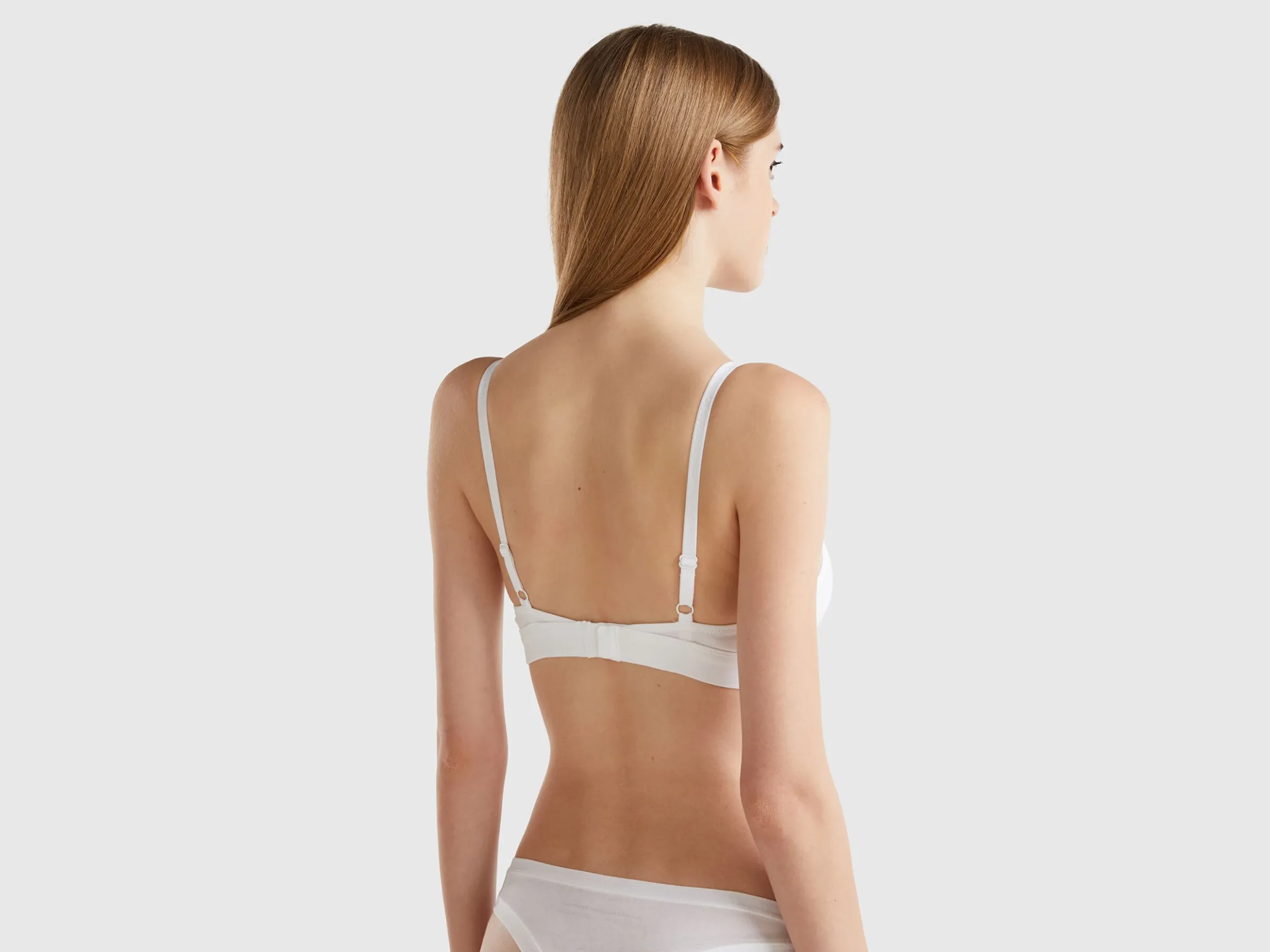 Triangle bra without padding