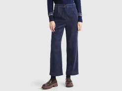 Trousers in corduroy