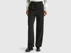 Trousers in corduroy
