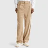 Trousers in corduroy
