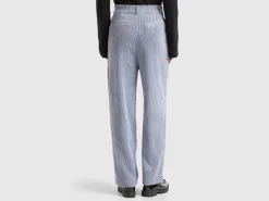 Trousers in corduroy