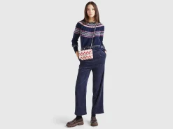 Trousers in corduroy