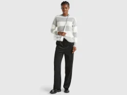 Trousers in corduroy