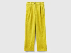 Trousers in corduroy