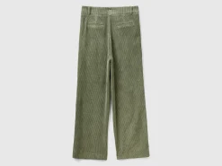 Trousers in corduroy