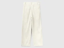 Trousers in corduroy