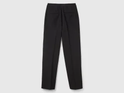 Trousers in stretch viscose blend