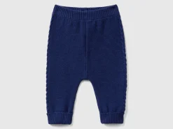 Trousers with cables in recycled wool blend
