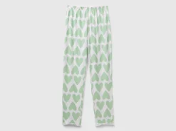 Trousers with heart print