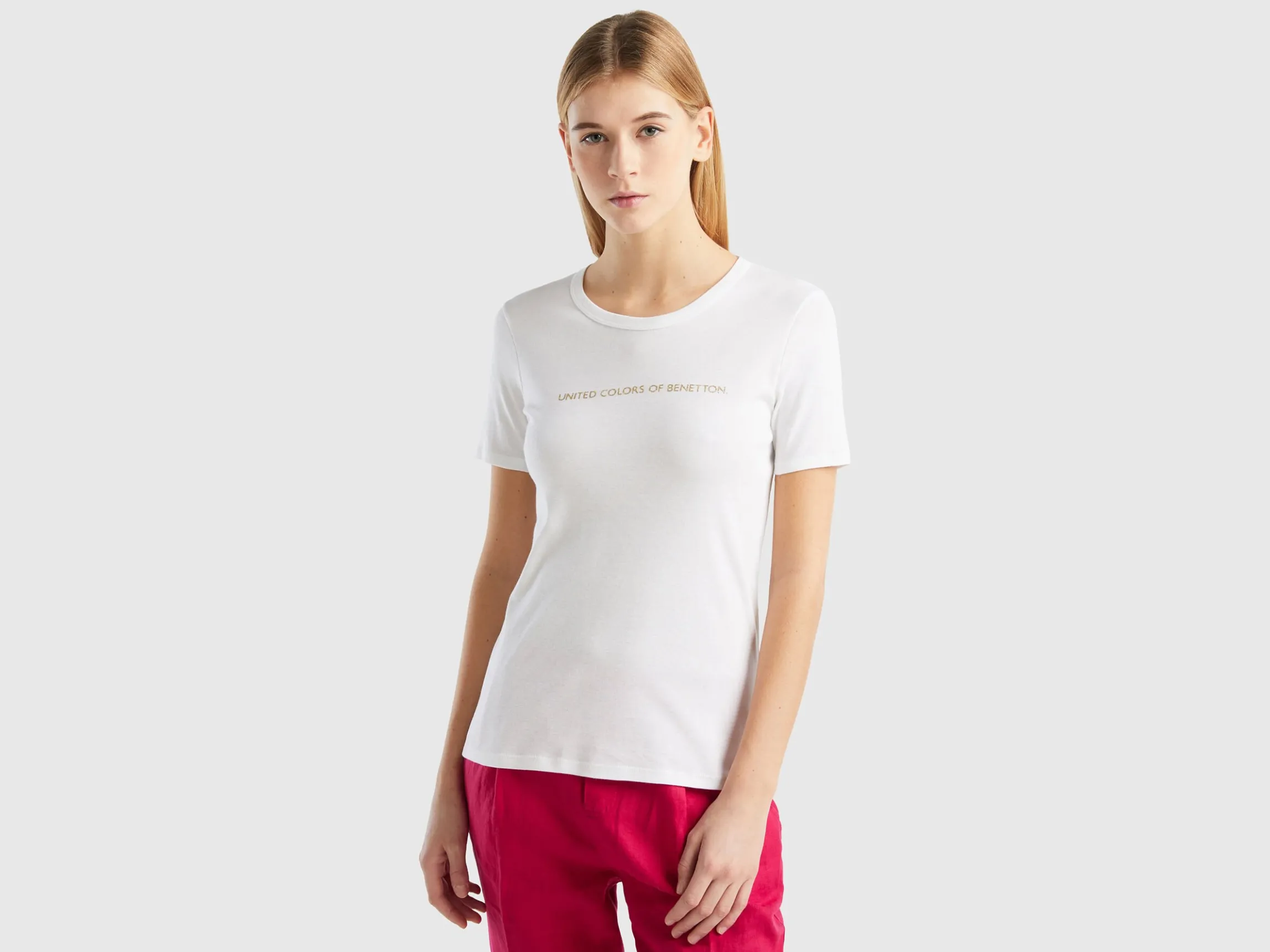 T-shirt in 100% cotton with glitter print logo
