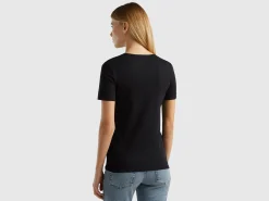 T-shirt in 100% cotton with glitter print logo