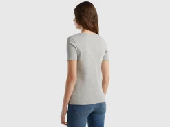 T-shirt in 100% cotton with glitter print logo