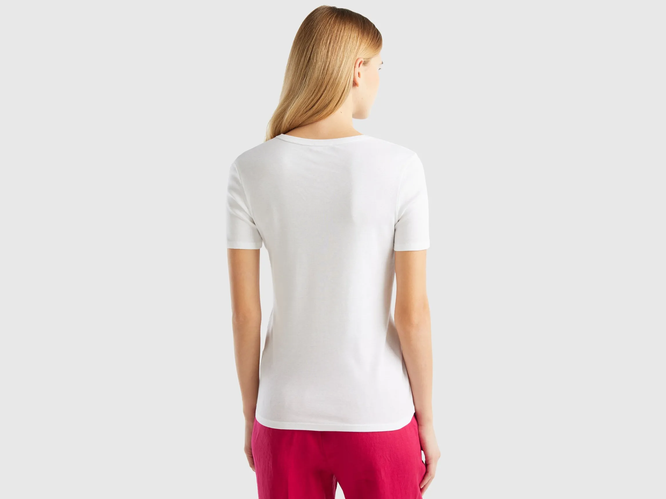 T-shirt in 100% cotton with glitter print logo