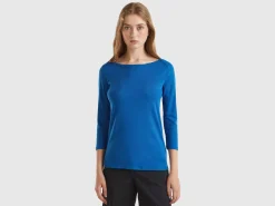 T-shirt with boat neck in 100% cotton