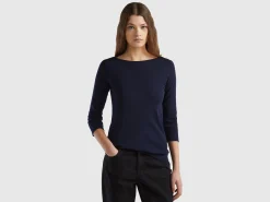 T-shirt with boat neck in 100% cotton