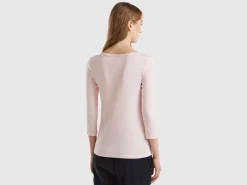 T-shirt with boat neck in 100% cotton