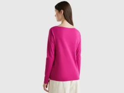 T-shirt with boat neck in 100% cotton