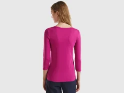 T-shirt with boat neck in 100% cotton
