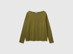 T-shirt with boat neck in 100% cotton