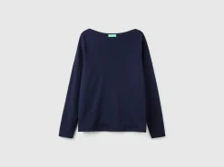 T-shirt with boat neck in 100% cotton