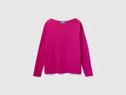 T-shirt with boat neck in 100% cotton